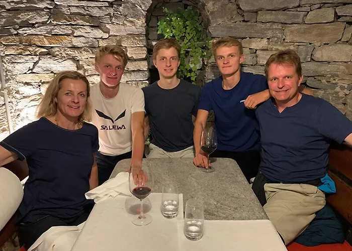 阿尔卑斯洛奇酒店 * 采尔马特