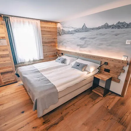 Alpine Apartment *